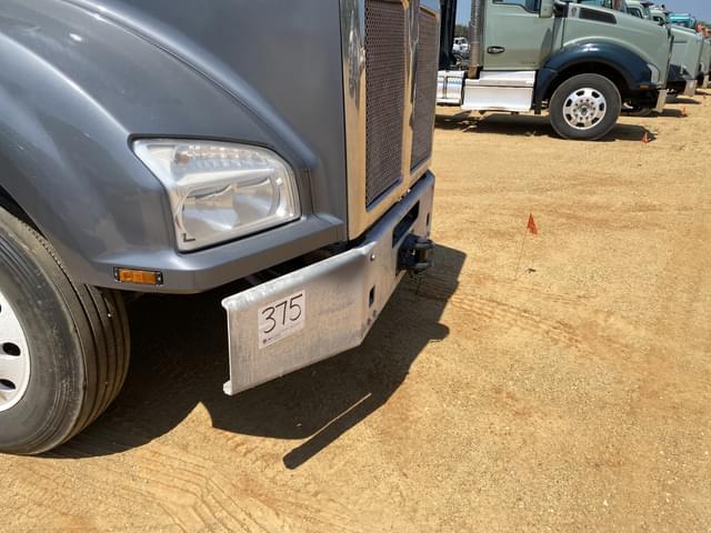 Image of Kenworth T880 equipment image 4