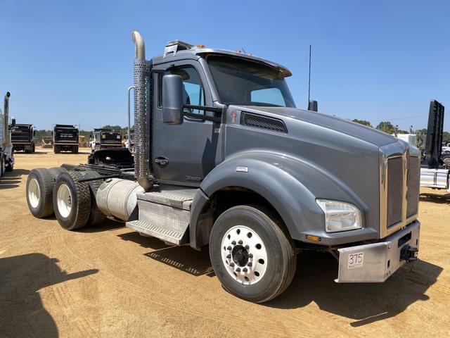 Image of Kenworth T880 equipment image 3