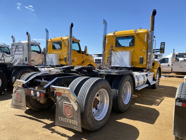 Image of Kenworth T880 equipment image 2