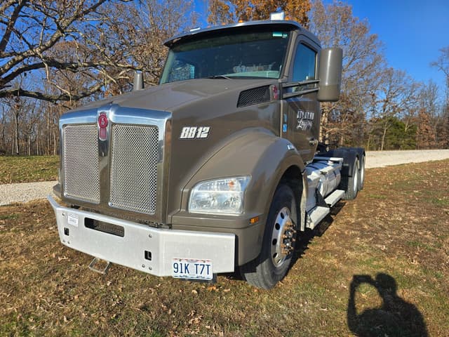 Image of Kenworth T880 equipment image 1