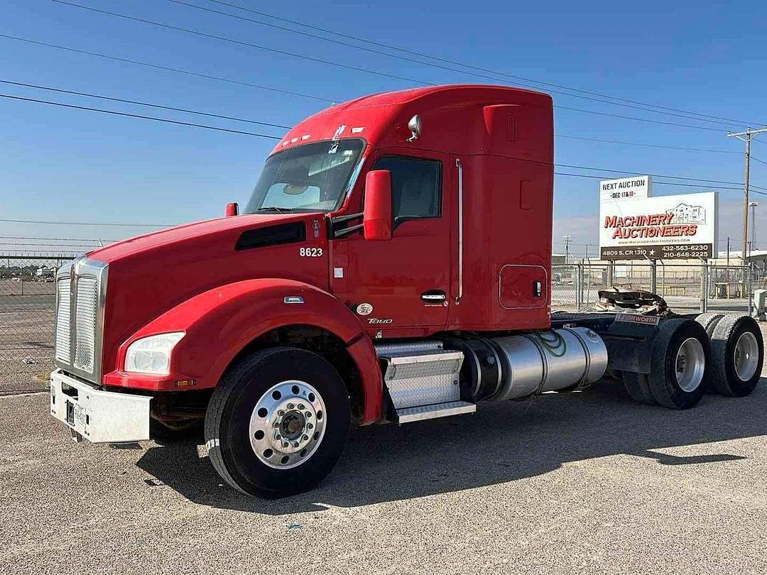 Image of Kenworth T880 Primary image