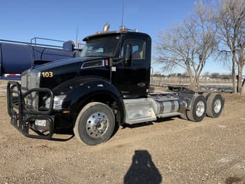 Main image Kenworth T880