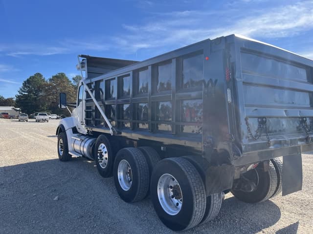 Image of Kenworth T880 equipment image 2