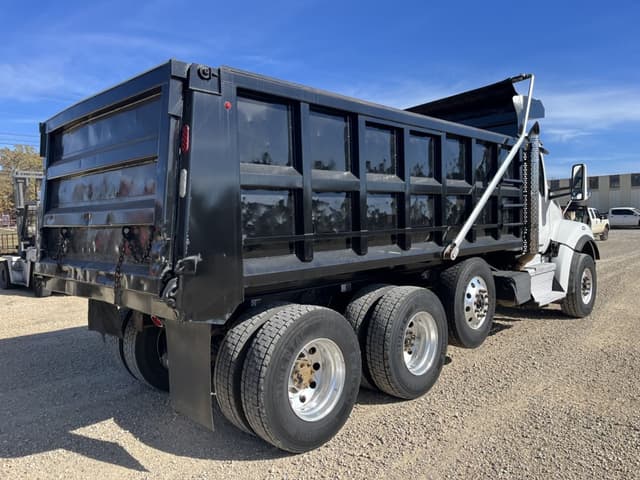 Image of Kenworth T880 equipment image 4