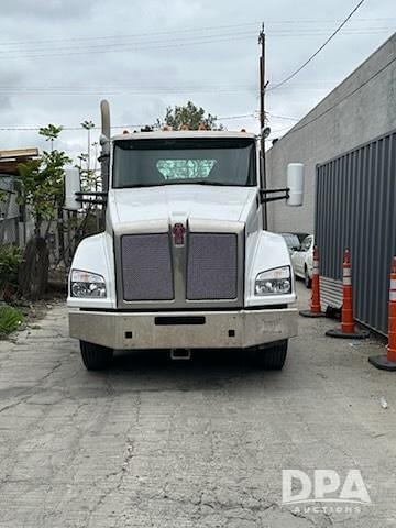 Image of Kenworth T880 equipment image 2