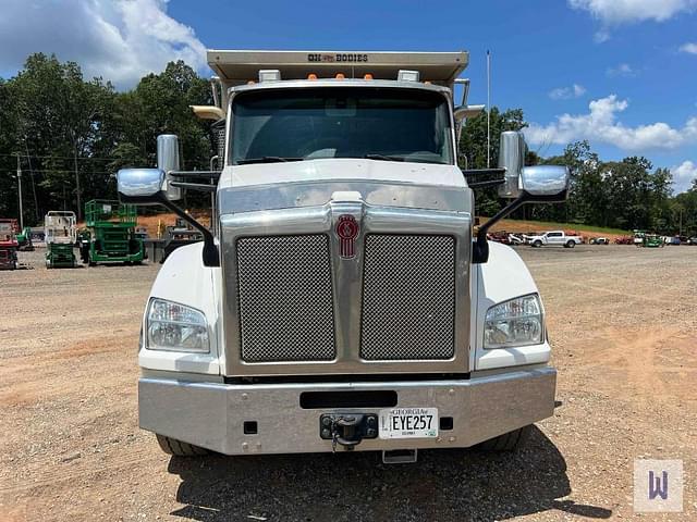 Image of Kenworth T880 equipment image 1