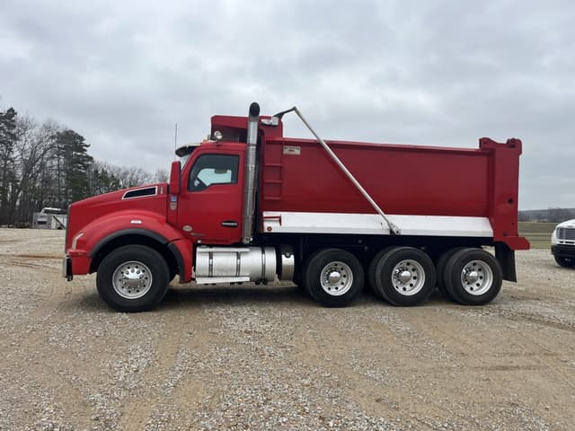 Image of Kenworth T880 equipment image 1