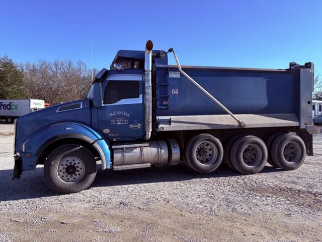 Image of Kenworth T880 equipment image 1