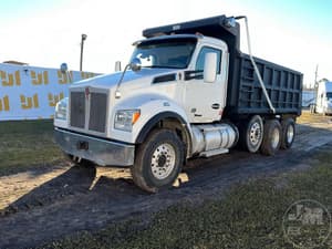 2020 Kenworth T800 Image