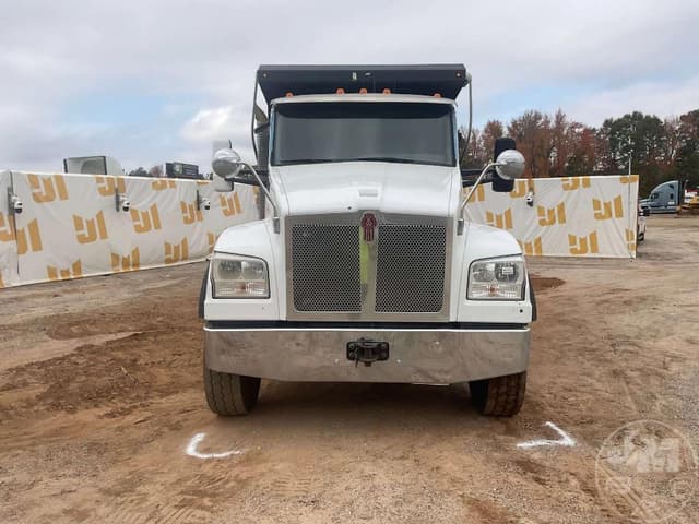 Image of Kenworth T880 equipment image 1