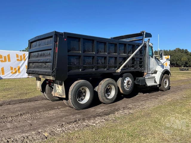 Image of Kenworth T880 equipment image 4