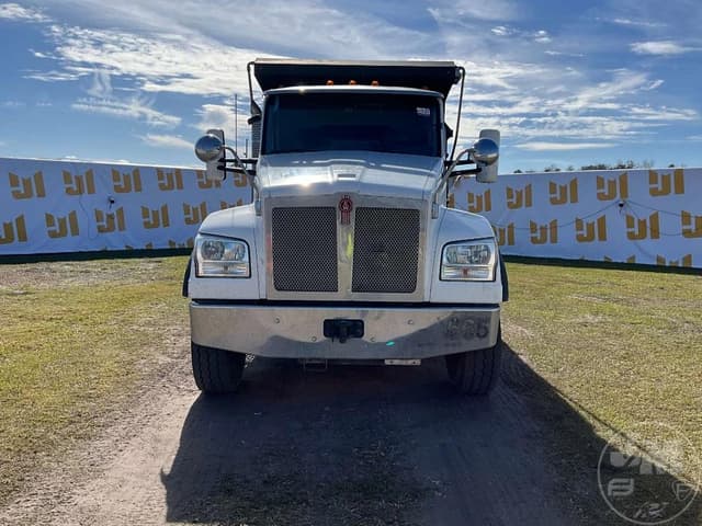 Image of Kenworth T880 equipment image 1