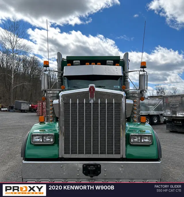 Image of Kenworth W900B equipment image 2