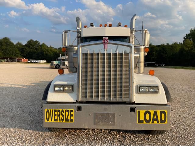 Image of Kenworth W900L equipment image 1