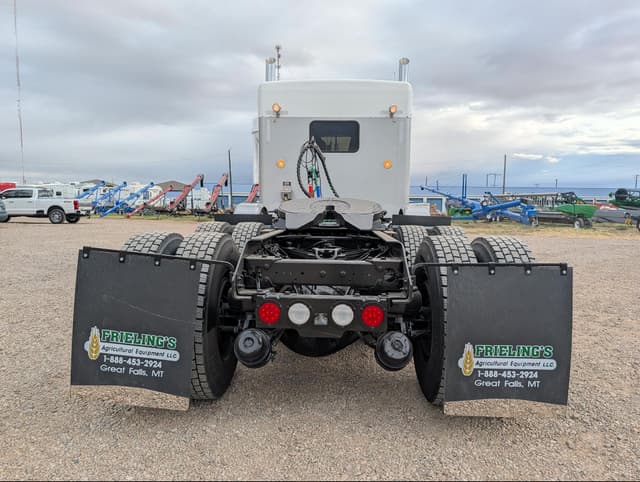 Image of Kenworth W900L equipment image 3