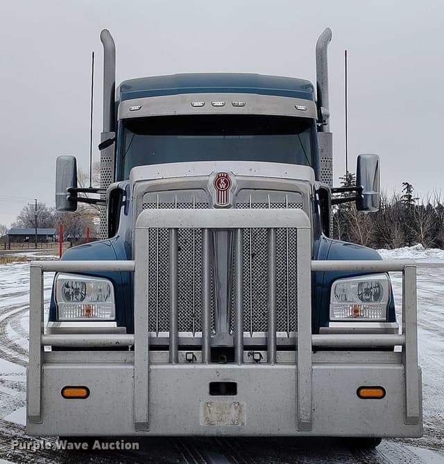 Image of Kenworth W990 equipment image 1