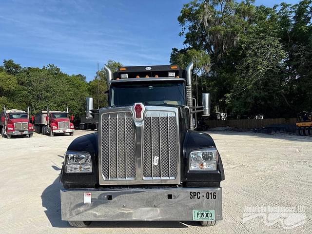 Image of Kenworth W990 equipment image 1