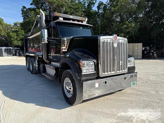 Image of Kenworth W990 equipment image 2