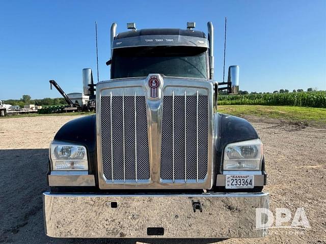Image of Kenworth W990 equipment image 2