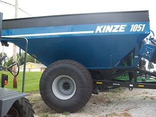 Main image Kinze 1051 0