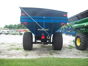 Main image Kinze 1051 4