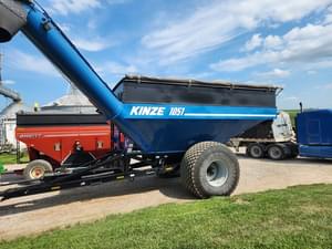 2020 Kinze 1051 Image
