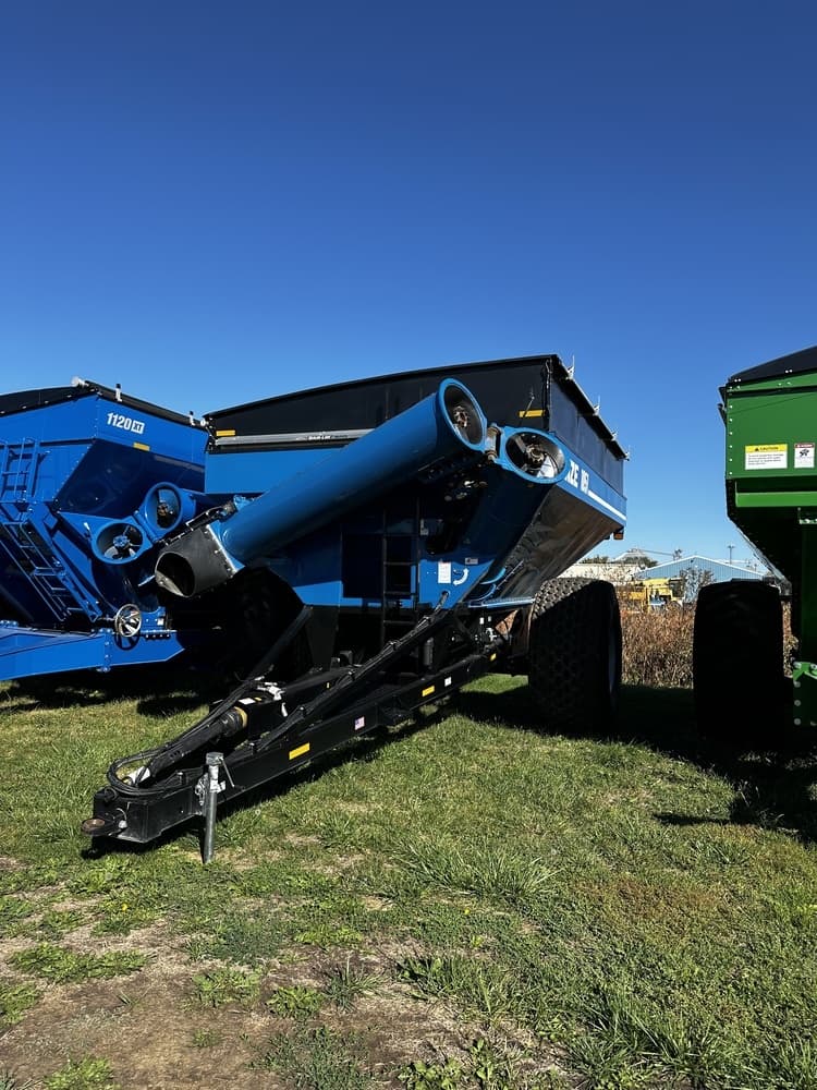 Image of Kinze 1051 Image 0