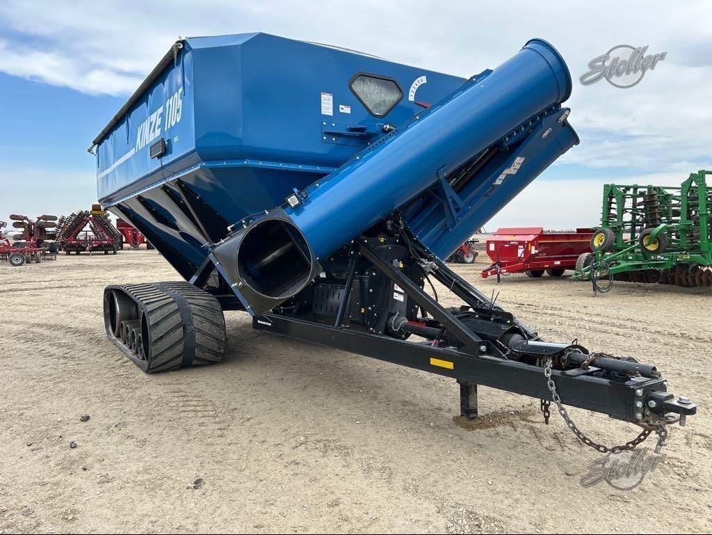 2020 Kinze 1105 Equipment Image0