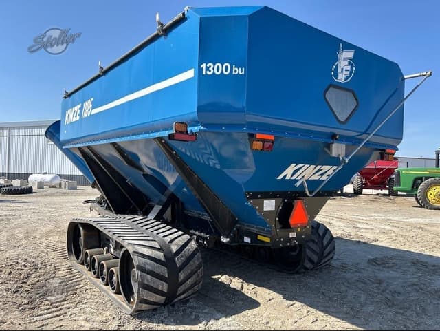 Image of Kinze 1105 equipment image 4