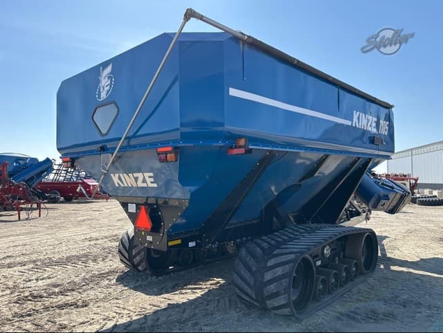 Image of Kinze 1105 equipment image 2