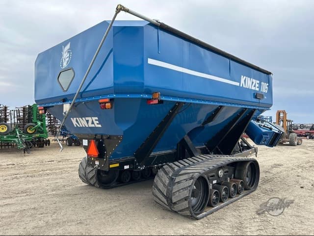 Image of Kinze 1105 equipment image 2
