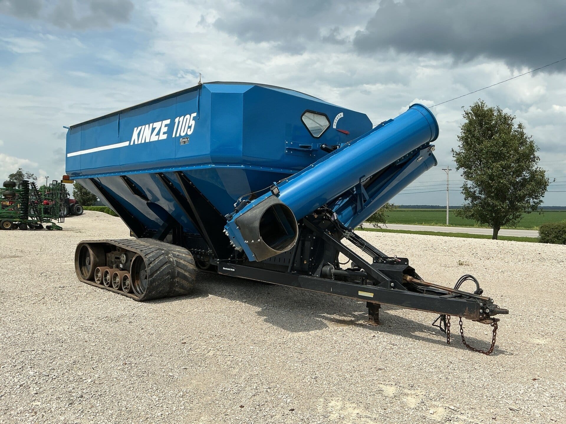 2020 Kinze 1105 Equipment Image0