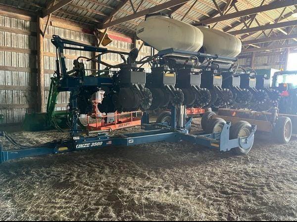 2020 Kinze 3500 Equipment Image0