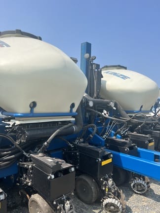 2020 Kinze 3660 Equipment Image0