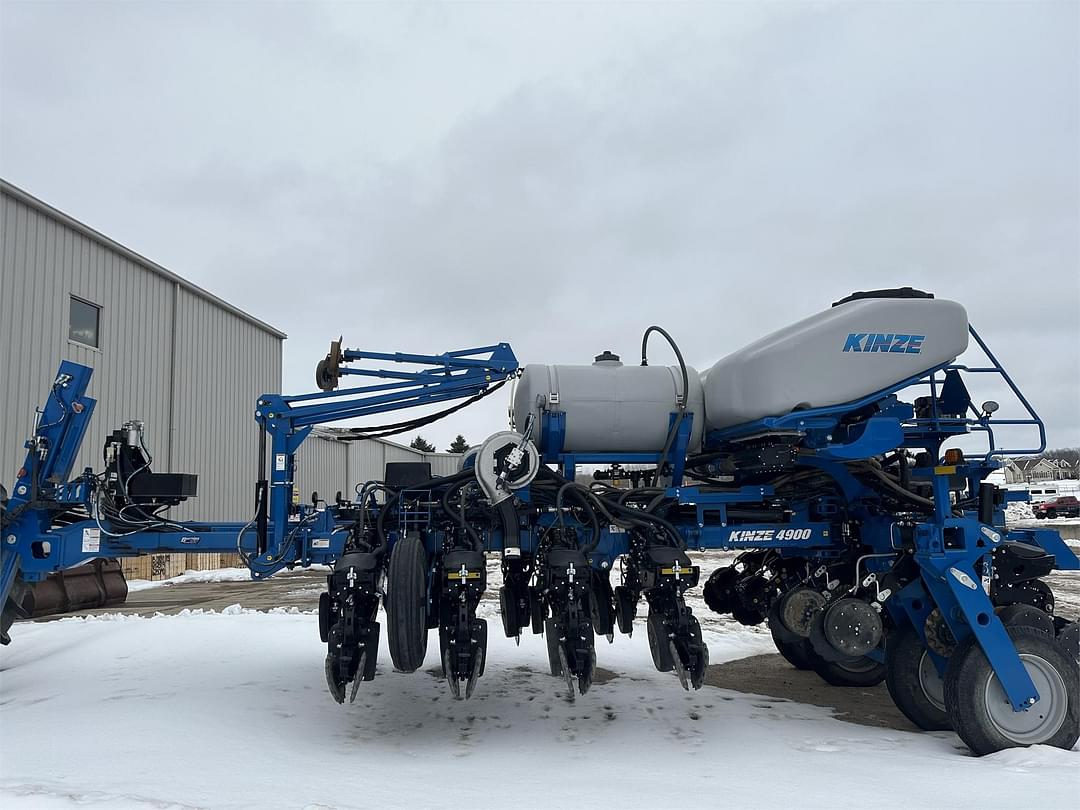 Image of Kinze 4900 Primary image