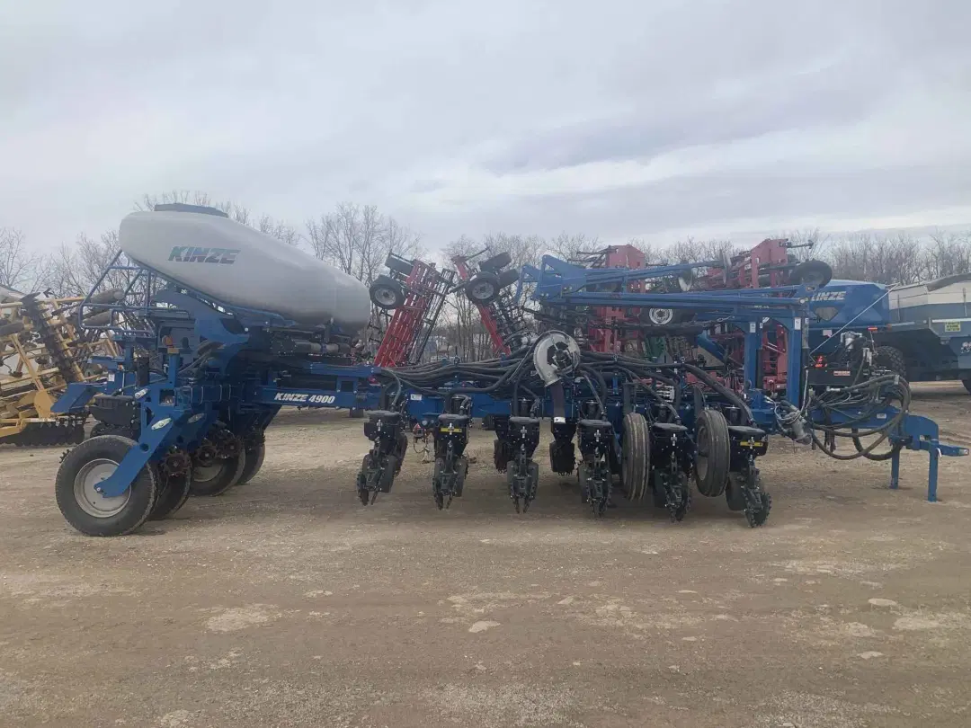 Image of Kinze 4900 Primary image