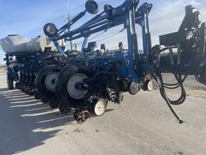 2020 Kinze 4900 Image