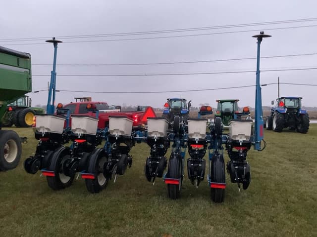 Image of Kinze 3000 equipment image 4