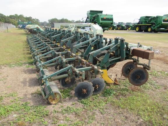 Image of KMC 6700 equipment image 2