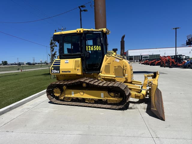 Image of Komatsu D39PX-24 equipment image 3