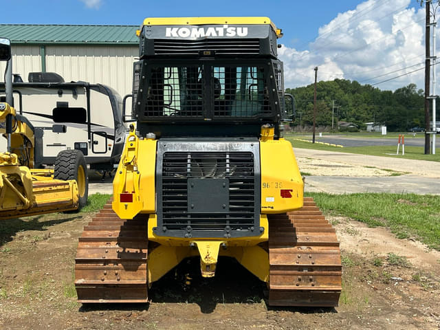 Image of Komatsu D39PX-24 equipment image 3