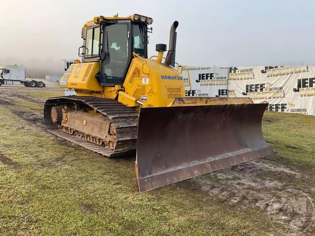 Image of Komatsu D61PXi-24 equipment image 2