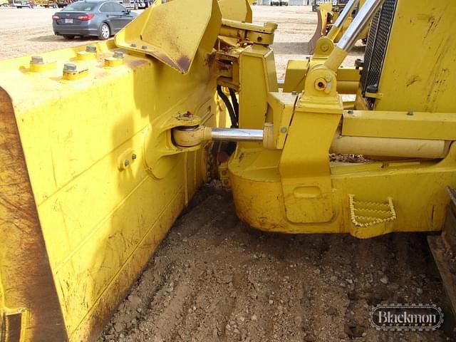 Image of Komatsu D65EX-18 equipment image 2