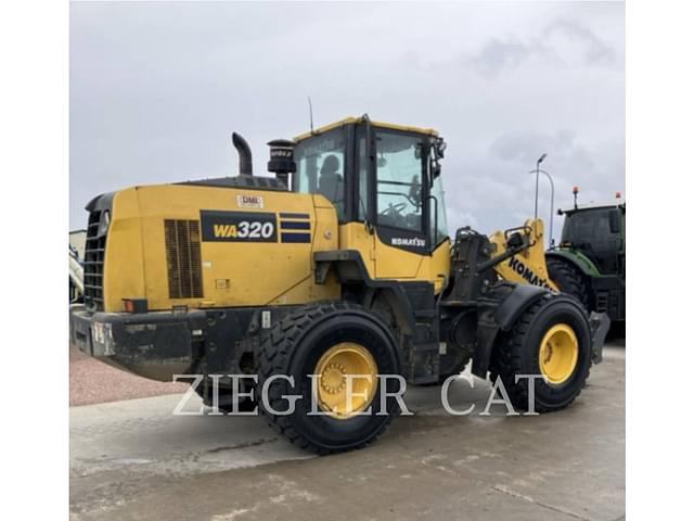 Image of Komatsu WA320 equipment image 1