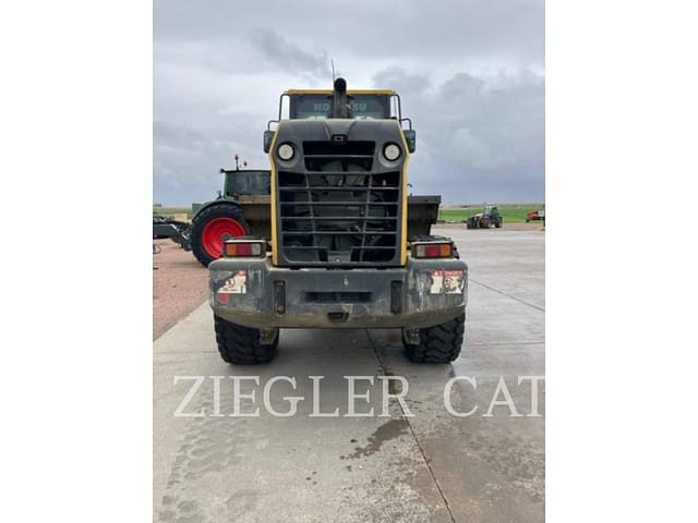 Image of Komatsu WA320 equipment image 3