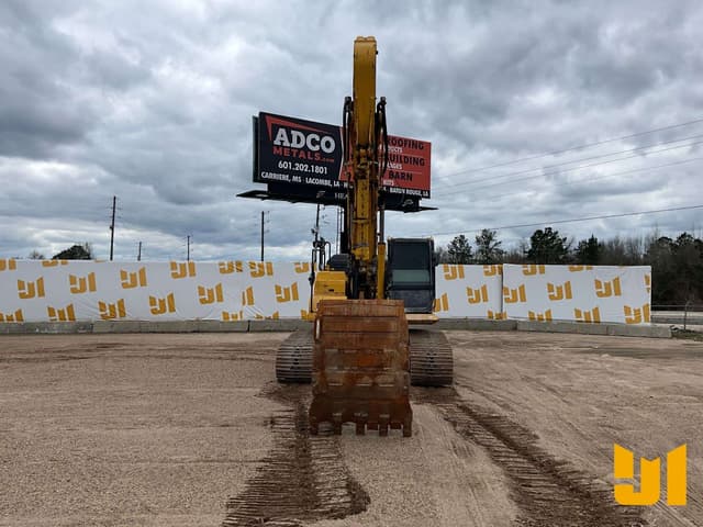 Image of Komatsu PC240LC equipment image 1