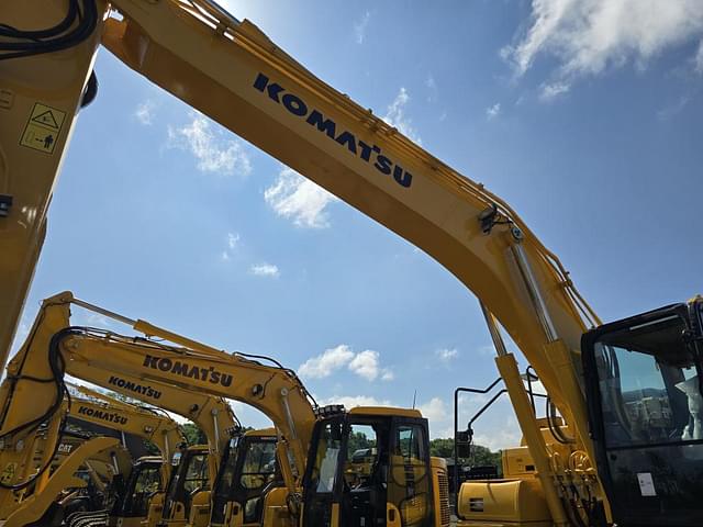 Image of Komatsu PC290LC-11 equipment image 2