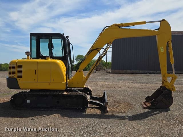 Image of Komatsu PC56-7 equipment image 3