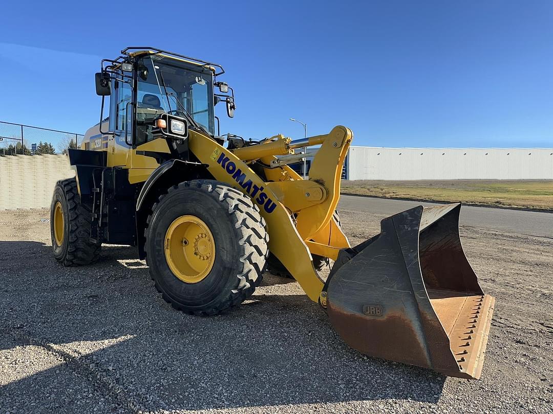 Image of Komatsu WA320-8 Primary Image