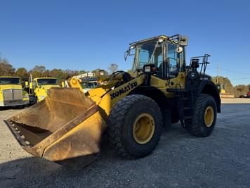 Main image Komatsu WA380